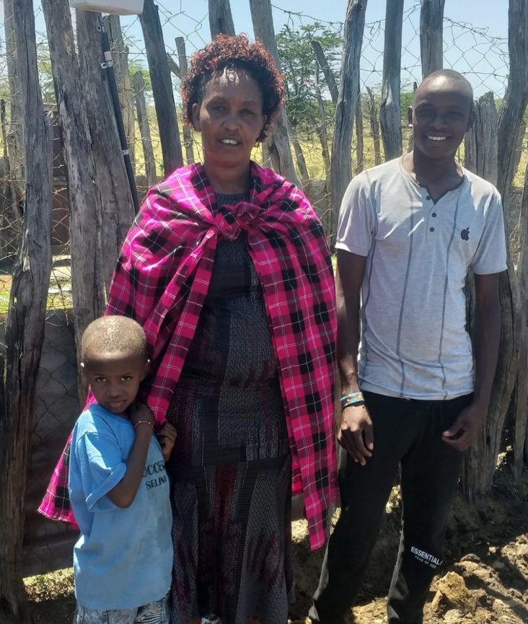 © David Mascall - Damaris Lesire and the two kids Ayan and Ruby