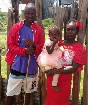 © David Mascall - Kaliya Nkiotiko, his wife Kinygsunya and family 